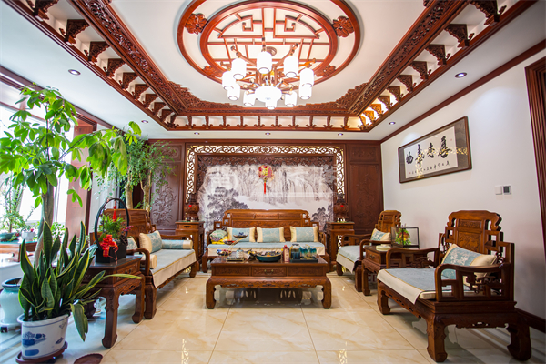 值得信賴的整裝品牌明清閣：專注中式原木整裝，再著世家風范