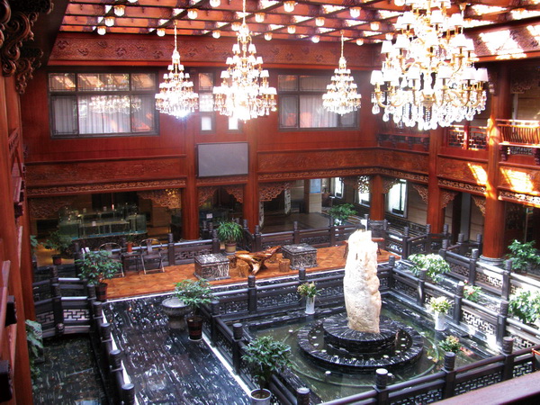 從《暗河傳》到明清閣中式整裝：中式美學(xué)的傳世落地